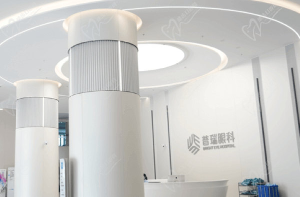 深圳普瑞眼科醫(yī)院全飛秒手術